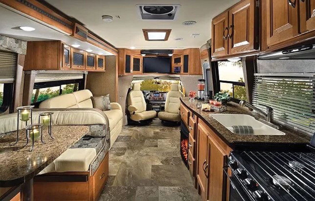2018 Coachmen Concord 300DS Review
