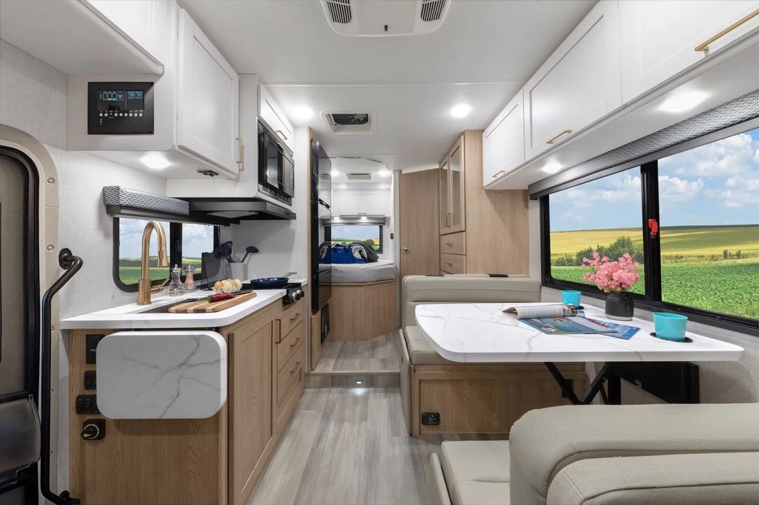 5 Best Features Of The Thor Four Winds Class C Motorhome